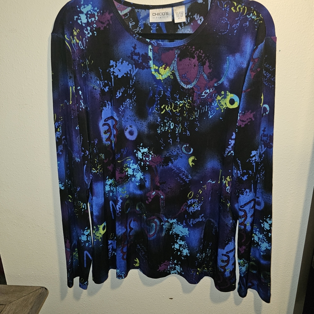 Chicos travelers sz. Xlarge shirt